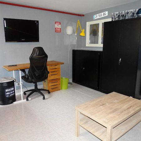 Appartement Au Calme Proche D'Un Petit Bois Dans แก็งแปร์ ภายนอก รูปภาพ